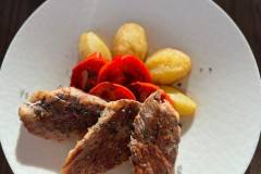 carne-patatas-pimientos